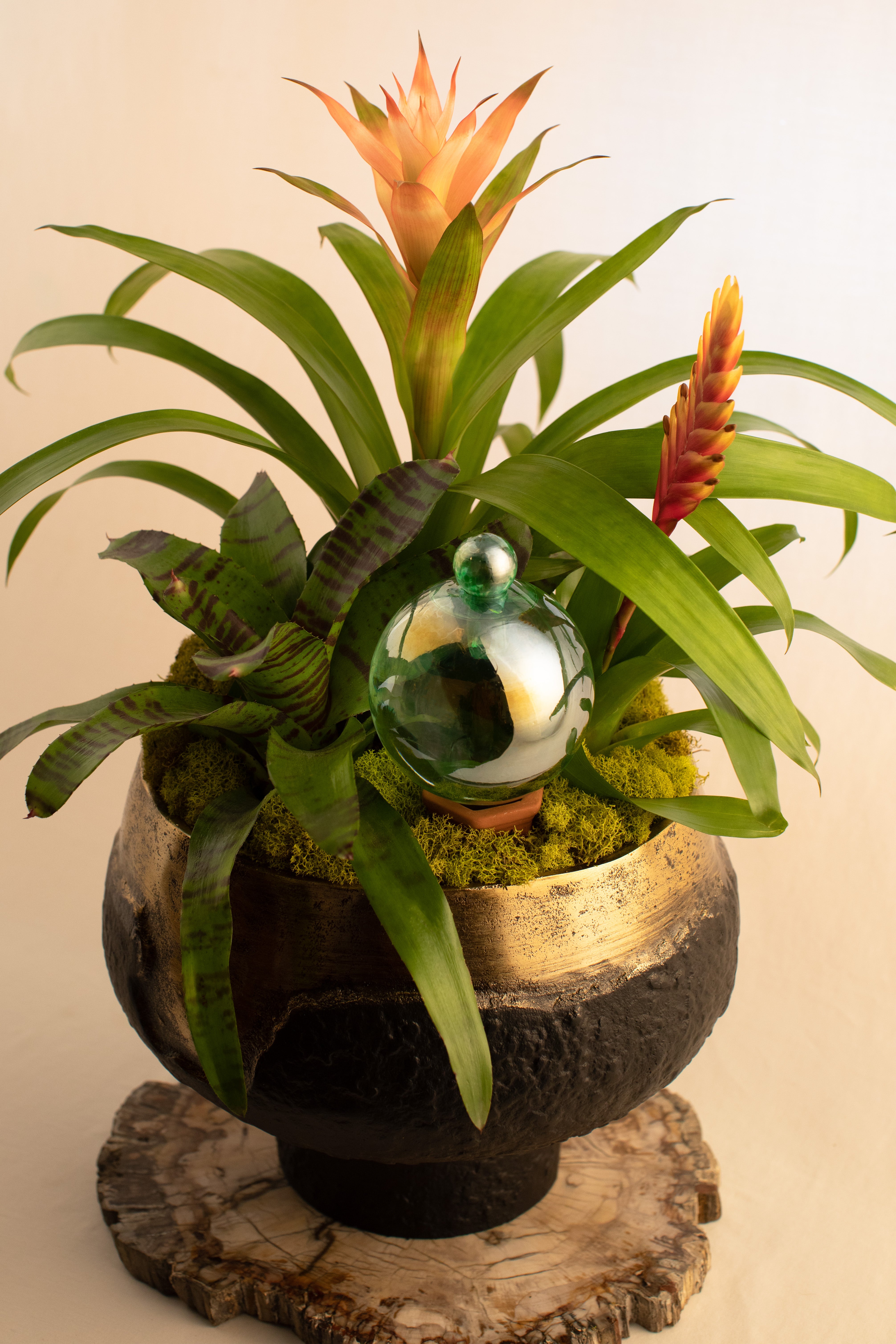 9CM EMERALD IRIDESCENT waterfall globe – Sip Squad